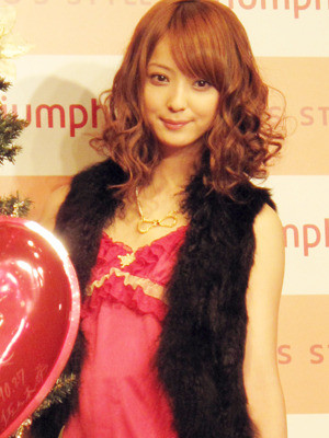 「アモスタイル」新作発表会にて　photo：Yoko Saito