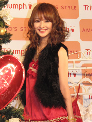 「アモスタイル」新作発表会にて　photo：Yoko Saito