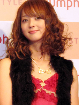 「アモスタイル」新作発表会にて　photo：Yoko Saito