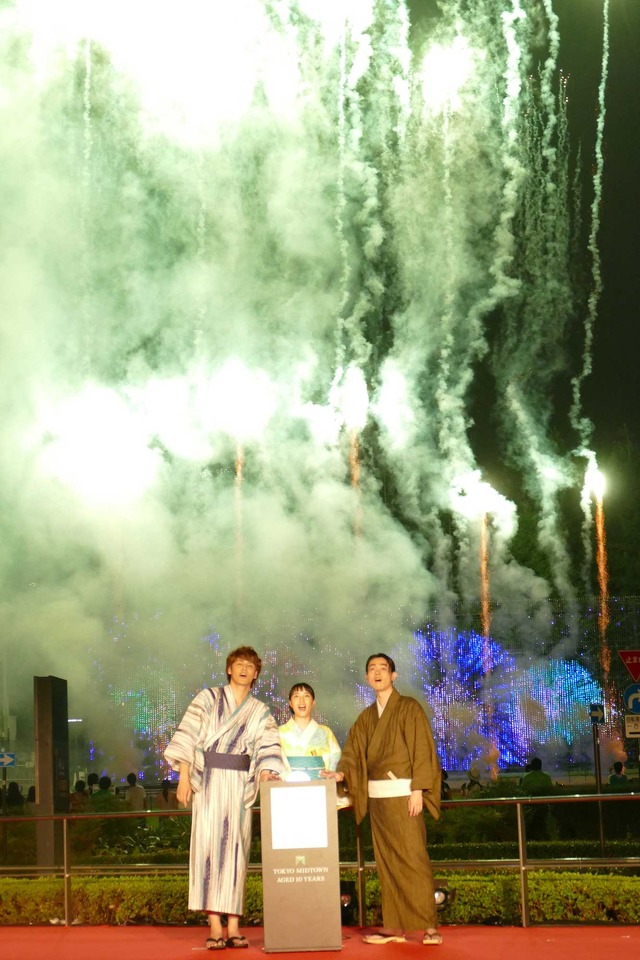 『打ち上げ花火、下から見るか？横から見るか？』完成披露試写会