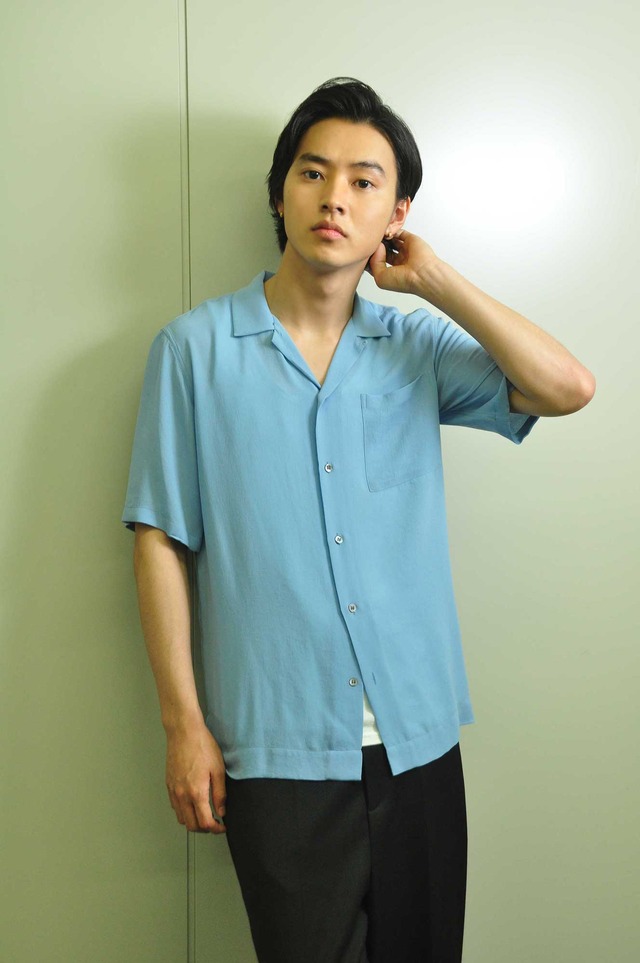 山崎賢人『ジョジョの奇妙な冒険 ダイヤモンドは砕けない 第一章』／photo：Naoki Kurozu