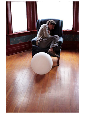 『ヴァンパイア』 -(C) 2011 Rockwell Eyes Inc.