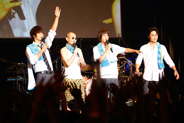 ライブイベント「真夏の僕やりNight～“そこそこ”じゃ終わらない、夏～」の様子（オフィシャル）