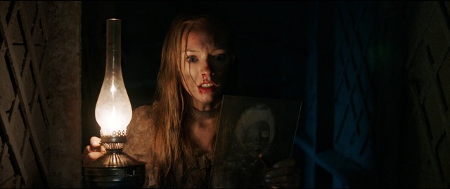 『ゴースト・ブライド』(C)2017, Force Media LLC