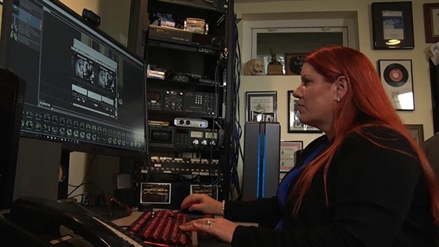 「衝撃の死から20年　新証言！悲劇のプリンセス・ダイアナ最後の1日 ～追跡！20年目の謎と真相、愛と哀しみの半生～」ダイアナ元妃を捉えたホテル・リッツの防犯カメラ映像を最新技術で解析するアメリカの映像解析スペシャリスト　（C）フジテレビ