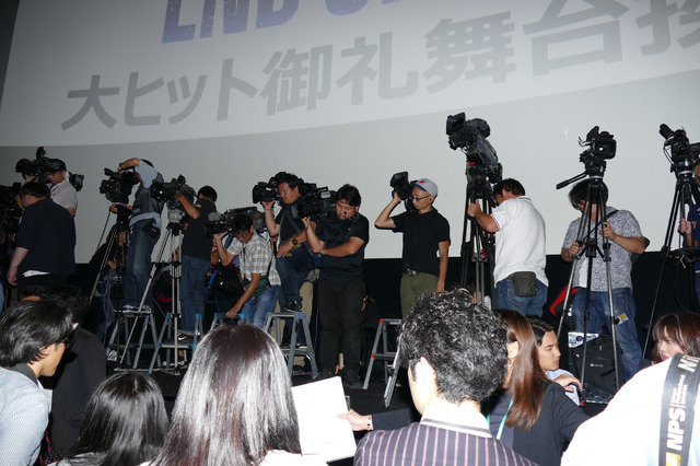 『HiGH＆LOW THE MOVIE 2／END OF SKY』ヒット御礼舞台挨拶