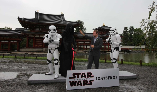 『スター・ウォーズ／最後のジェダイ』平等院成功祈願 in 京都・平等院