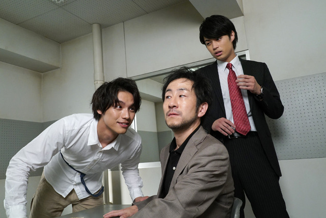 Huluオリジナルストーリー「僕は誰だ？」（C）NTV