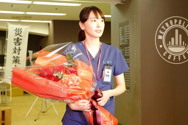 新垣結衣／「コード・ブルー～ドクターヘリ緊急救命～THE THIRD SEASON」クランクアップ-(C)フジテレビ