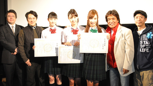 『ケータイ刑事 THE MOVIE3 モーニング娘。救出大作戦！〜パンドラの箱の秘密』初日舞台挨拶