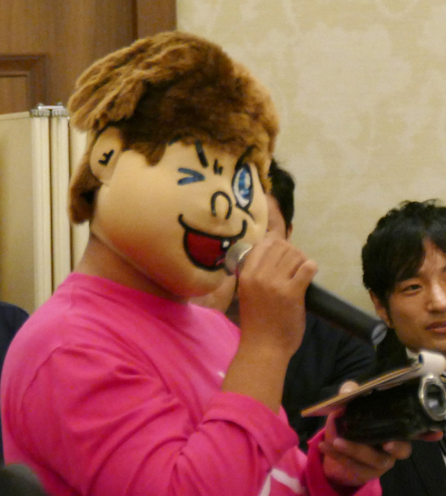 “文春くん”／『DCスーパーヒーローズvs鷹の爪団』完成報告会見