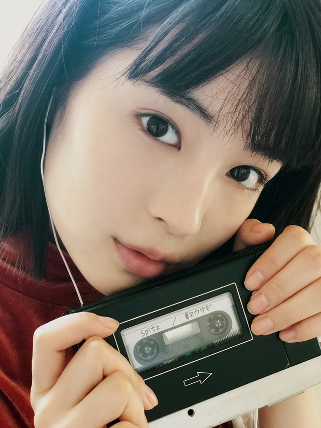 『先生！ 、、、好きになってもいいですか？』スピッツ「歌ウサギ」スペシャルショートムービー（C）河原和音／集英社　（C）2017 映画「先生！」製作委員会