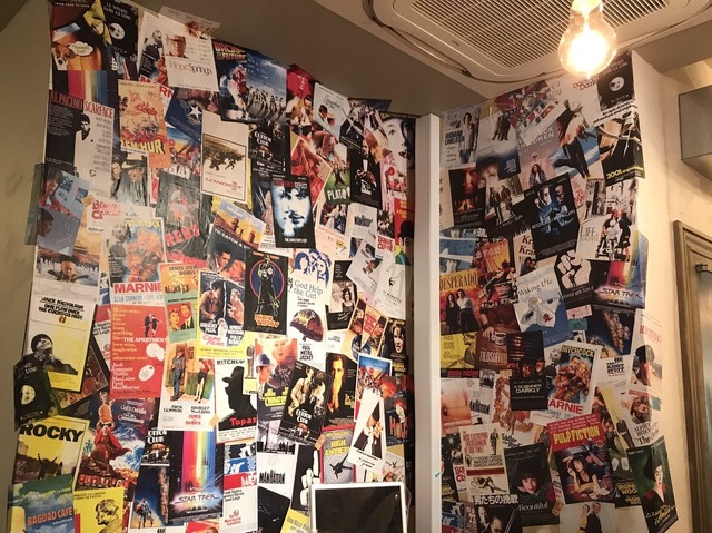 「ココロヲ・動かす・映画館○」（ココマルシアター）　チケットカウンター