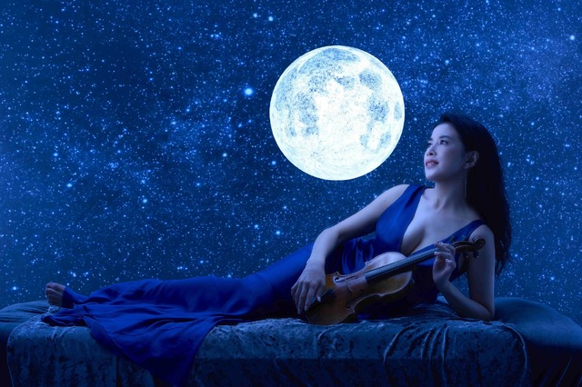 川井郁子／写真：白鳥真太郎 / 写真提供：ソニー・ミュージックレーベルズ