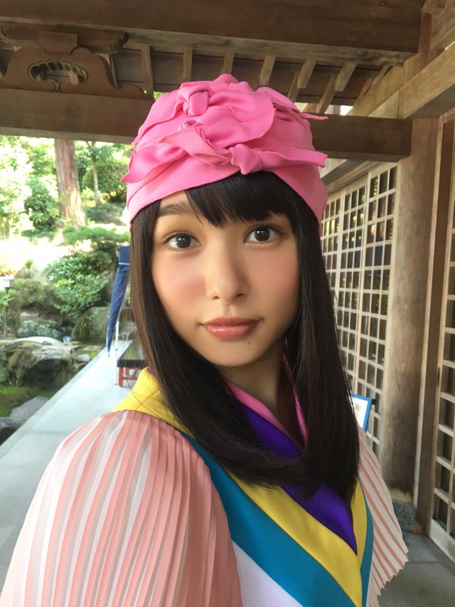 桜井日奈子出演「鬼カワイイ岡山市」オフショット