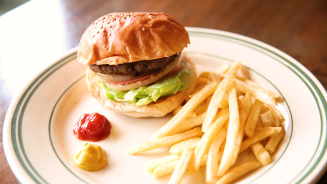 絶品ハンバーガーは必食！アメリカンスタイルのカフェ＆ダイナー