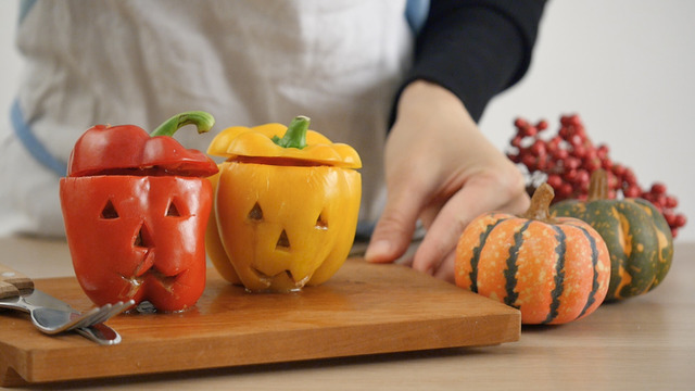 ハロウィンにぴったり！ パプリカで作るジャックオーランタン