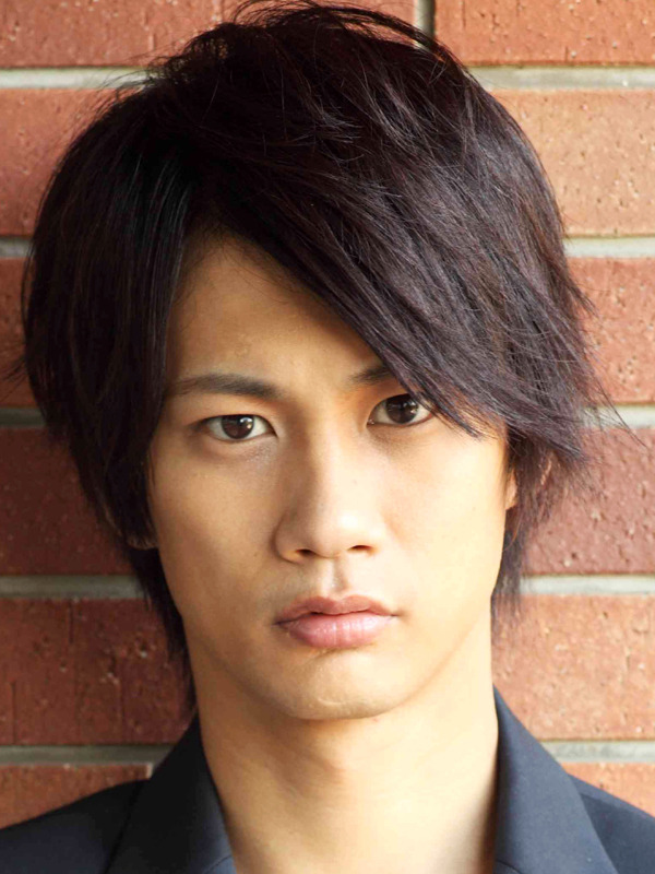 霊幻新隆 役：馬場良馬