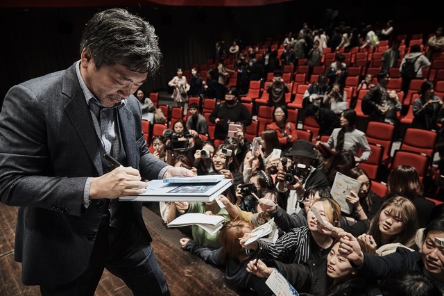 『三度目の殺人』舞台挨拶Q＆A（C）2017 フジテレビジョン アミューズ ギャガ