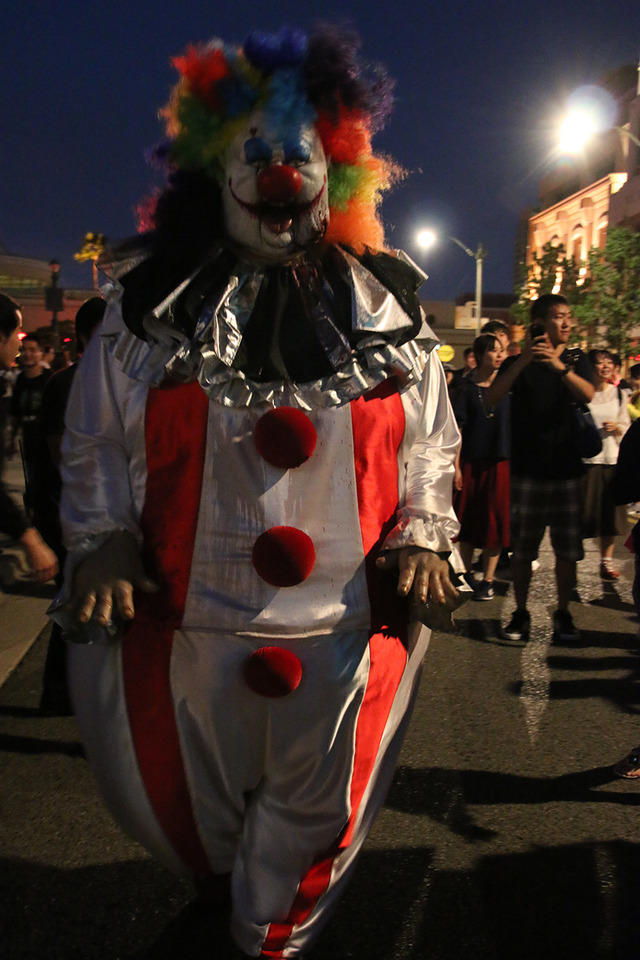 「ハロウィーン・ホラー・ナイト」