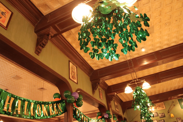 アイリッシュ・パブ「フィネガンズ・バー＆グリル」