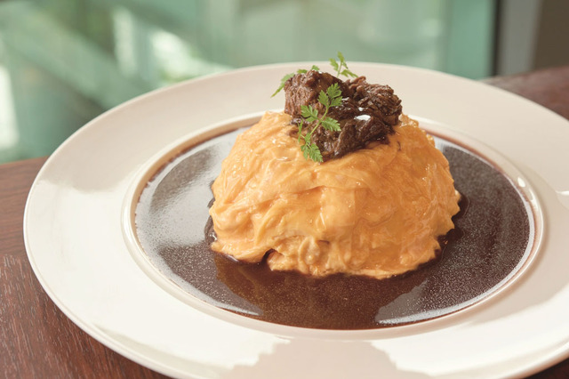 「日替わりフレンチソース オムライス」1,200円（フレンチカフェ＆ワイン 虎ノ門バール）