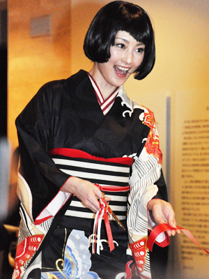 「岡本太郎展」開会式