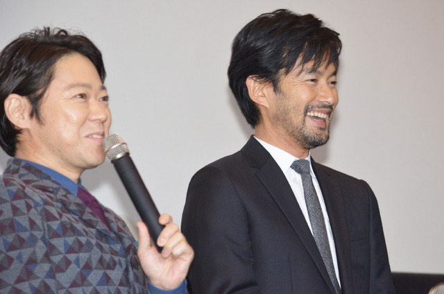 阿部サダヲ＆竹野内豊／『彼女がその名を知らない鳥たち』初日舞台挨拶