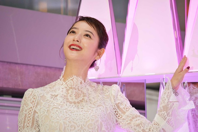 佐々木希／東京・表参道ヒルズ「クリスマスイルミネーション点灯式」