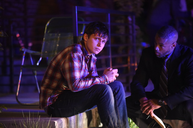 『ビーイング・チャーリー』 (C) 2016 Adirondack Entertainment，LLC