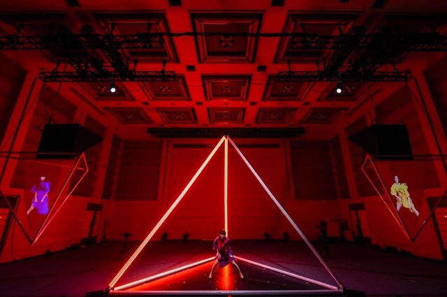 docomo FUTURE-EXPERIMENT VOL.01距離をなくせ。