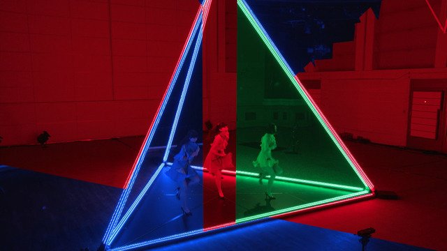 docomo FUTURE-EXPERIMENT VOL.01距離をなくせ。