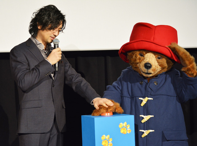 斎藤工＆パディントン／『パディントン2』声優発表＆マーマレードタワー点灯式