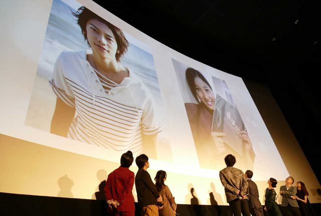 佐藤健＆土屋太鳳の8年前の写真／『８年越しの花嫁　奇跡の実話』完成披露試写会