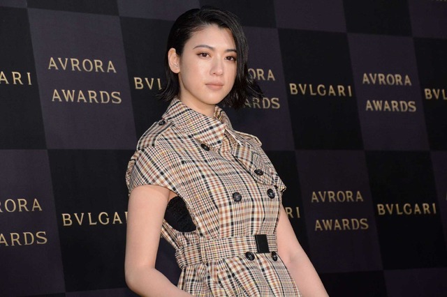 三吉彩花／「BVLGARIAVRORA AWARDS 2017」ゴールデンカーペットセレモニー