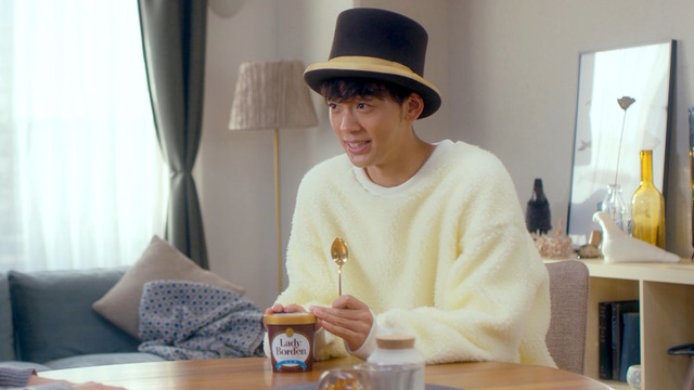 Lady Borden×竹内涼真「スノーマンの恩がえし」