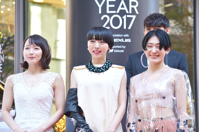 吉岡里帆＆MIKIKO＆コムアイ／「VOGUE JAPAN WOMEN OF THE YEAR 2017」の授賞式・記者会見