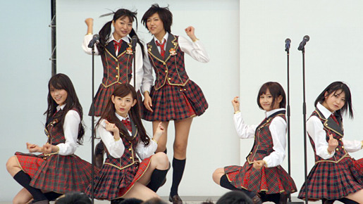 沖縄国際映画祭に参加したAKB48