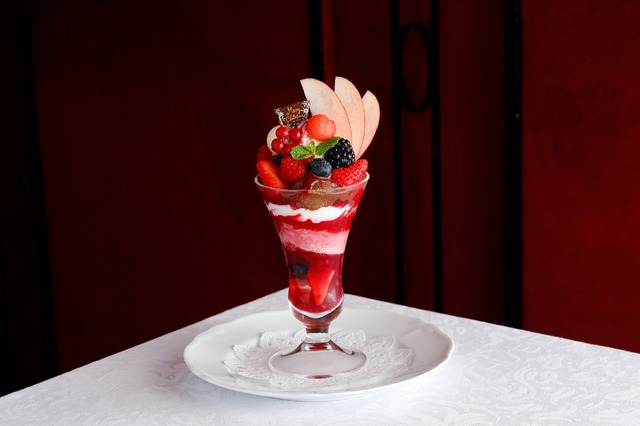 クリスマス・ルージュパフェ