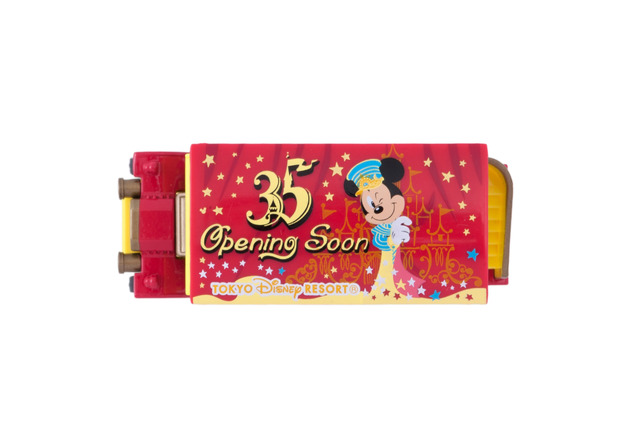 「Opening Soon」スペシャルグッズ