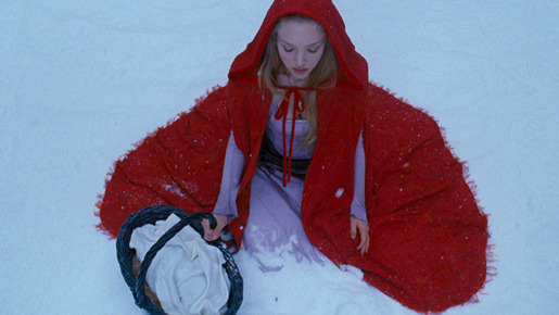 『赤ずきん』 -(C) 2011 WARNER BROS. ENTERTAINMENT INC.