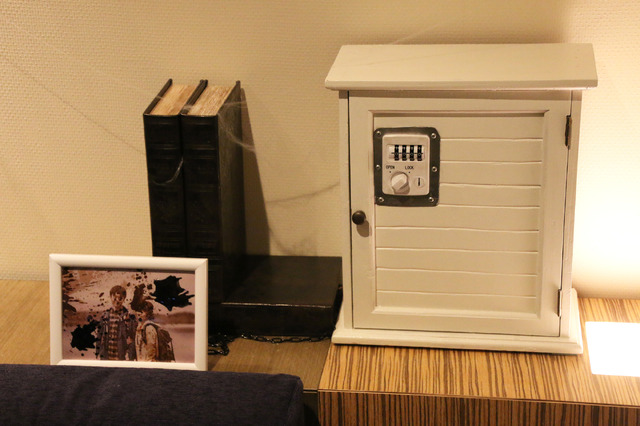 “謎解きホラールーム”