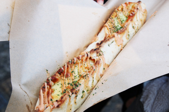 クリスマス・ムード一色のユニバーサル・スタジオ・ジャパン