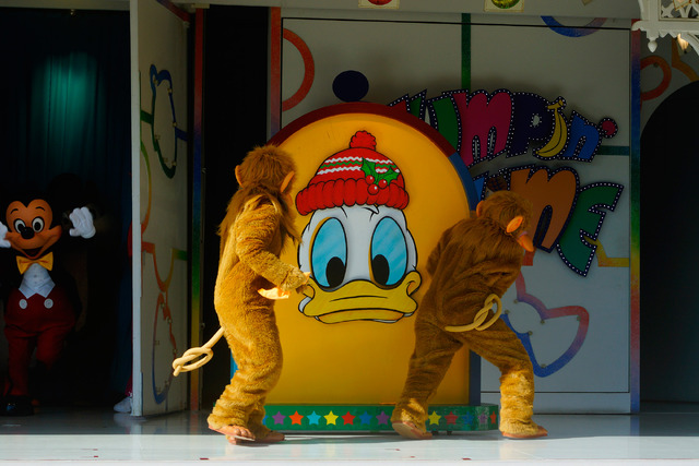 「クリスマス・ファンタジー」開催中の「スーパードゥーパー・ジャンピンタイム」