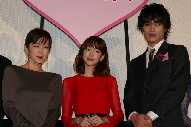 斉藤由貴＆桐谷美玲＆鈴木伸之／『リベンジgirl』初日舞台挨拶