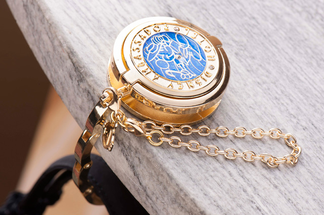 バックハンガー