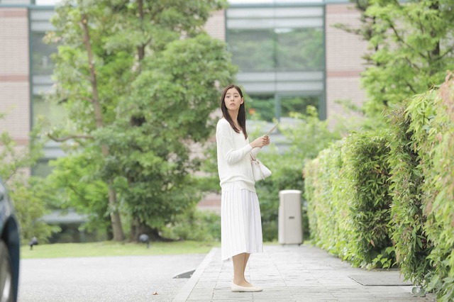 『悪と仮面のルール』新木優子 (C)中村文則／講談社 (C) 2017「悪と仮面のルール」製作委員会