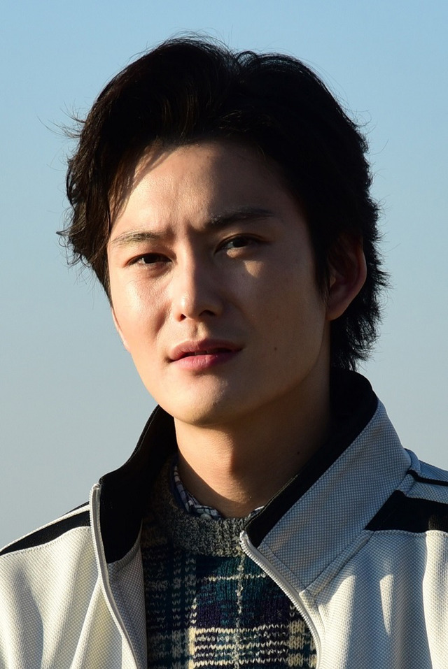 岡田将生／「バイプレイヤーズ～もしも名脇役がテレ東朝ドラで無人島生活したら～」(C)「バイプレイヤーズ2018」製作委員会