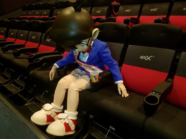 『名探偵コナン 純黒の悪夢』アトラクション型4D上映をコナンが体験(C)2018 青山剛昌/名探偵コナン製作委員会
