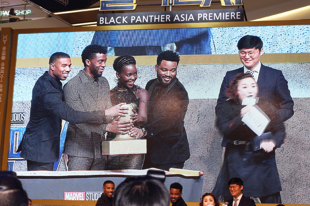 チャドウィック・ボーズマン＆マイケル・B・ジョーダン＆ルピタ・ニョンゴ